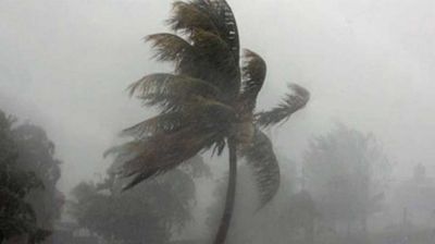 গভীর নিম্নচাপের প্রভাবে উপকূলে জলোচ্ছ্বাসের আশঙ্কা, সমুদ্রবন্দরে ৩ নম্বর সতর্কতা