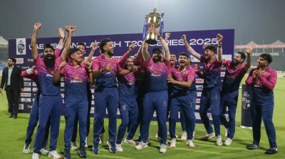 বাংলাদেশকে হারিয়ে ইতিহাস গড়ল আরব আমিরাত, সিরিজ জয়ে ওয়াসিমদের বাঁধভাঙা উল্লাস