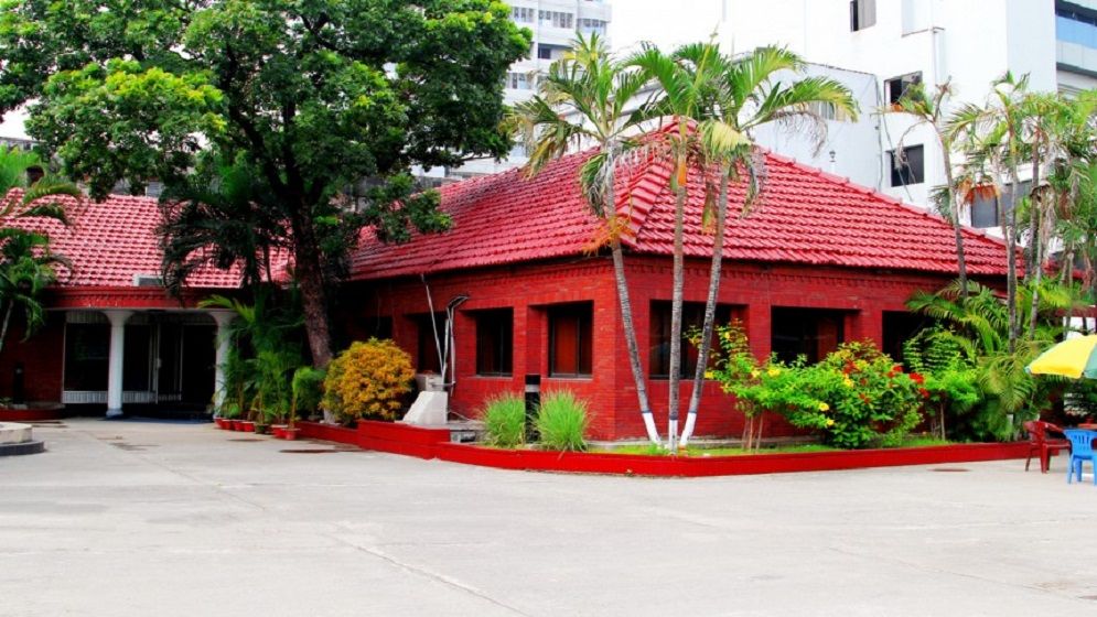 অয়ন ওসমানের বন্ধুর ‘ব্লিস বাইট্স’ নারায়ণগঞ্জ ক্লাবে অনুপ্রবেশ