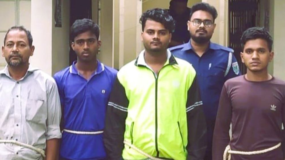 সুনামগঞ্জে খনিজ বালি চুরির ঘটনায় ট্রলিসহ ৪ জন গ্রেপ্তার