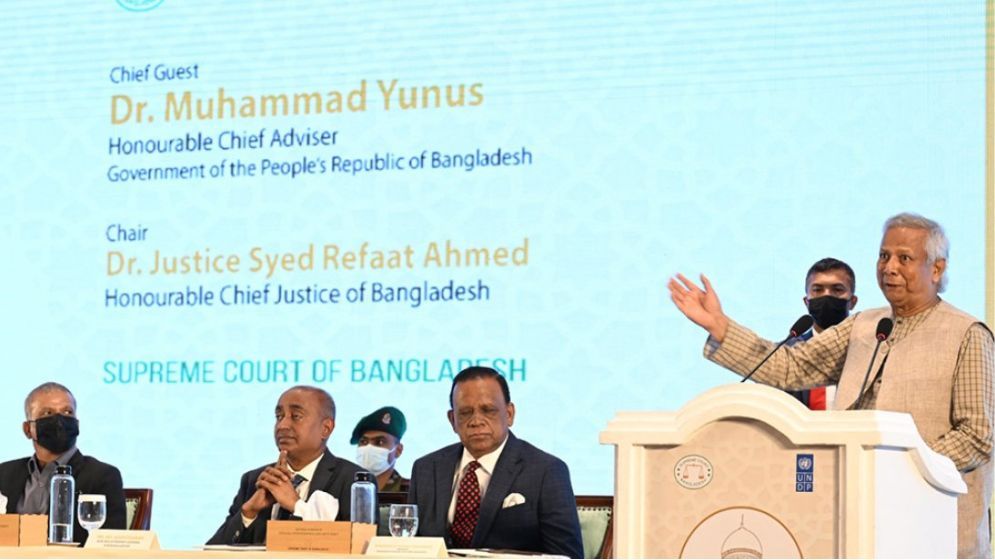 জাতি ঐক্যবদ্ধ জুলাইয়ের মানবতাবিরোধী অপরাধীদের বিচারে : প্রধান উপদেষ্টা