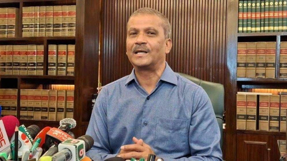 সরকারি চাকরি অধ্যাদেশ পুনর্বিবেচনার সুযোগ আছে: আইন উপদেষ্টা