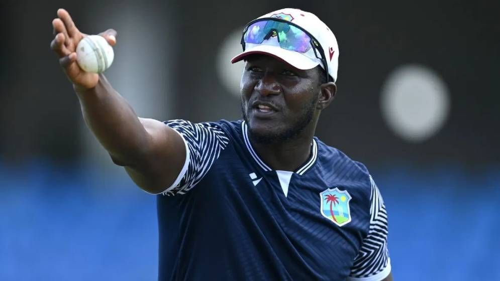 আম্পায়ারের সমালোচনা করে শাস্তি পেলেন স্যামি