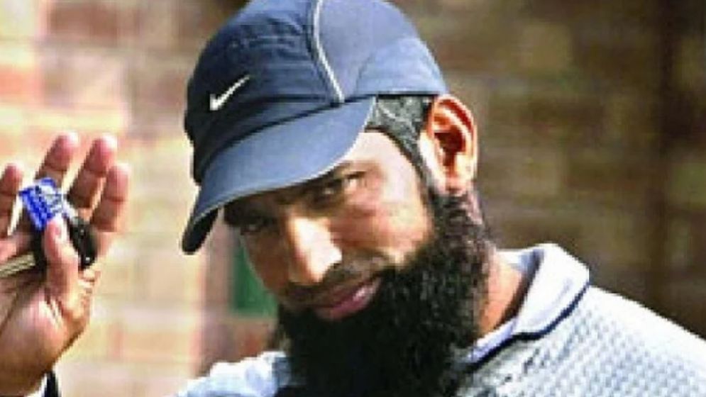 পাকিস্তান ক্রিকেটে বাড়ছে অসন্তোষ, পদ ছাড়লেন ইউসুফ