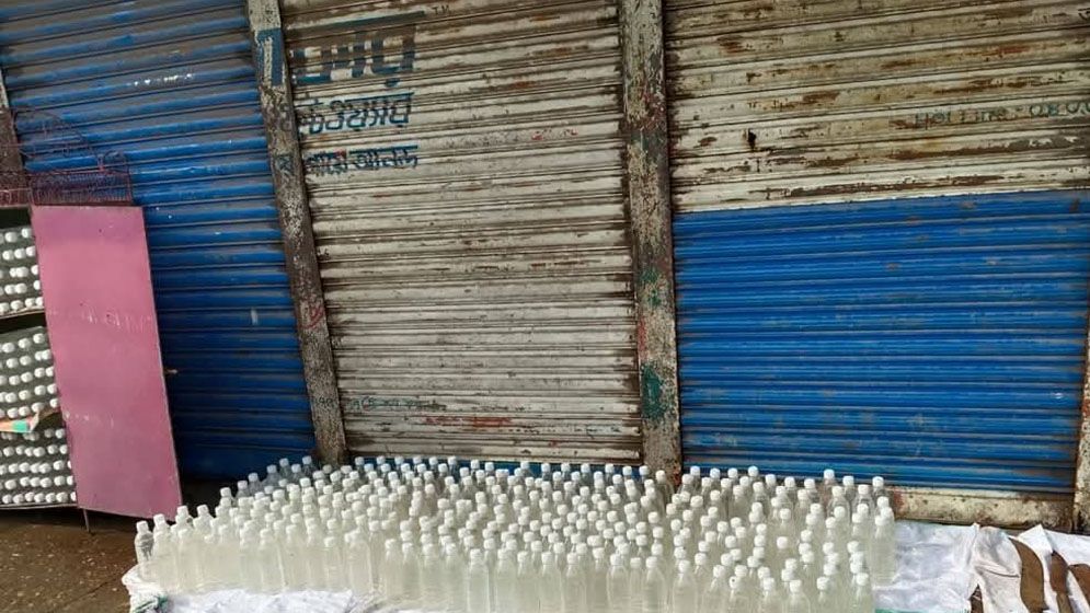 বগুড়ায় বুলেট উদ্ধার ও মাদকদ্রব্যসহ গ্রেপ্তার ৪