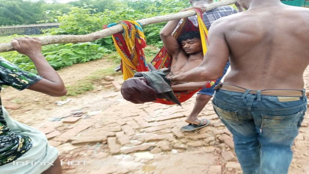 নাইক্ষ্যংছড়ি সীমান্তে মাইন বিস্ফোরণে কিশোরের পা বিচ্ছিন্ন