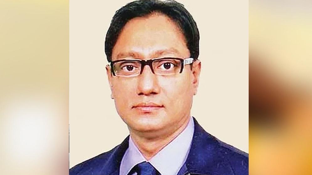 জলাবদ্ধতা মোকাবেলায় খাল-নালায় স্বাভাবিক পানি প্রবাহ নিশ্চিত করতে হবে : চসিক মেয়র