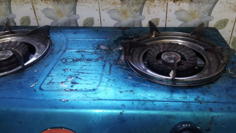 চট্টগ্রামে গ্যাস সংকট, হঠাৎ নিভে গেল চুলা