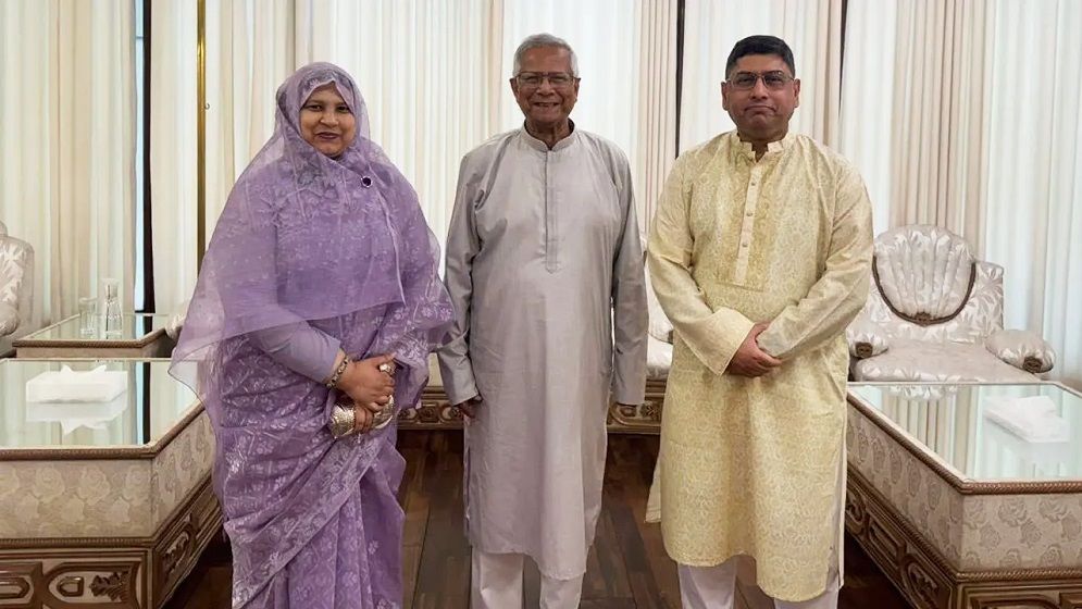 প্রধান উপদেষ্টার সঙ্গে সেনাপ্রধান ও নৌবাহিনী প্রধানের সাক্ষাৎ