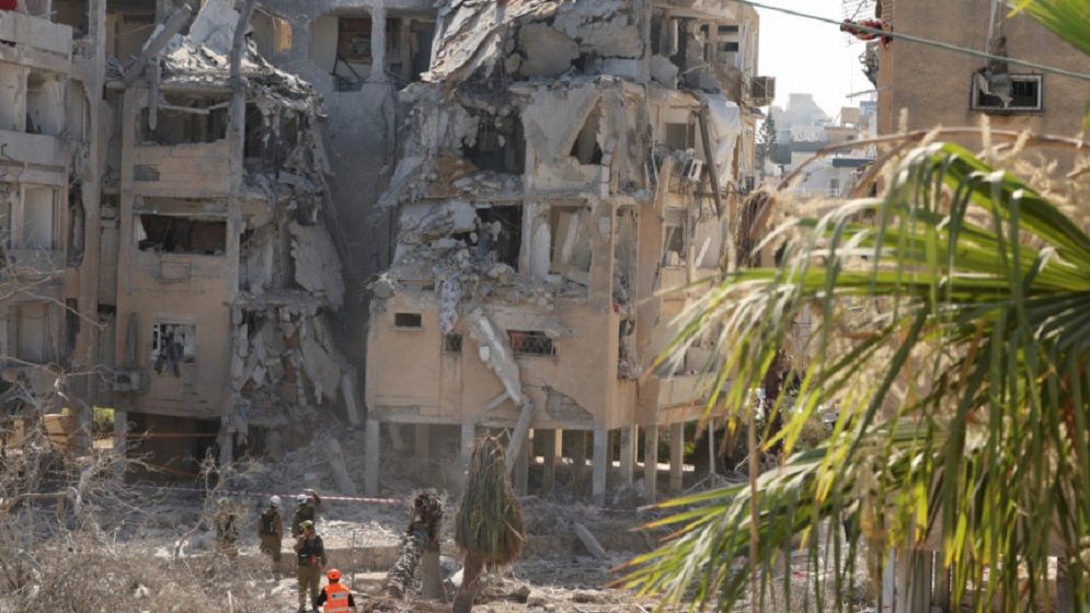 ইরানের ক্ষেপণাস্ত্র হামলায় ইসরাইলে নিহত ৩