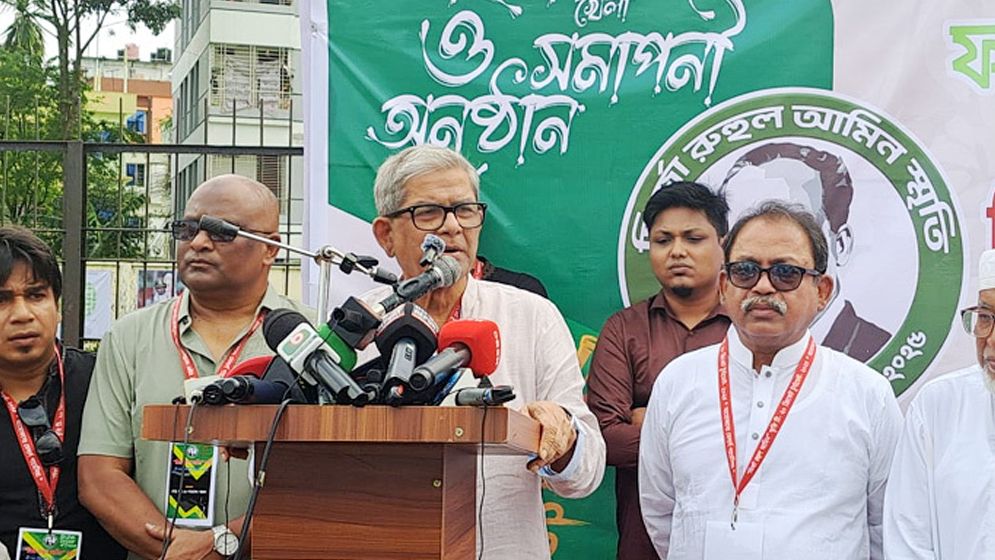 ক্রীড়াঙ্গন রাজনীতি মুক্ত হওয়া উচিত: মির্জা ফখরুল