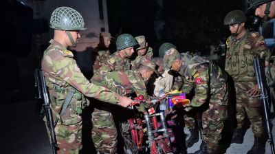 ঈদে বাড়ি ফিরতে সাইকেলে ২০০ কিলোমিটার পথ পাড়ি, সহযোগিতার হাত বাড়াল সেনাবাহিনী