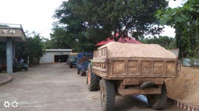 ঝিনাইগাতীতে অবৈধ বালু ভর্তি ২ টি মাহিন্দ্র গাড়ি আটক