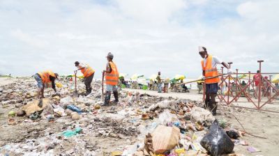 বিশ্ব পরিবেশ দিবস উপলক্ষে কক্সবাজার সৈকত পরিচ্ছন্নতা অভিযান