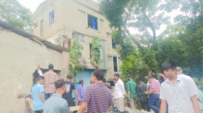 কমলনগরে খাল দখলমুক্ত করতে অবৈধ স্থাপনা উচ্ছেদ