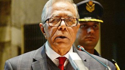 মধ্যরাতে দেশে ফিরলেন সাবেক রাষ্ট্রপতি আবদুল হামিদ