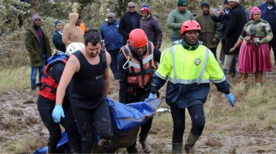 দক্ষিণ আফ্রিকায় ভয়াবহ বন্যায় ৪৯ জনের মৃত্যু