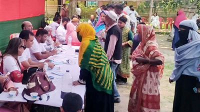 দরিদ্র জনগোষ্ঠীর চিকিৎসাসেবায় ৪ হাজার ১৬৬ কোটি টাকা বরাদ্দ