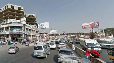 ট্রাকচাপা : উত্তরায় সড়কে দাঁড়িয়ে থাকা তিনজন নিহত