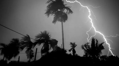 সন্ধ্যার মধ্যে ৭ অঞ্চলে বজ্রসহ ঝড়ের আভাস