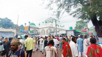 আনোয়ারায় শাহ্ মোহছেন আউলিয়ার ওরশে ভক্তদের ঢল