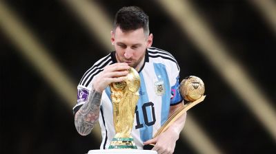 আর্জেন্টিনার সাথে মেসির নয় ফাইনাল