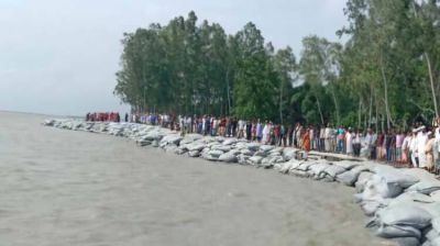 সিরাজগঞ্জে নদীভাঙনরোধে বাঁধ নির্মাণের দাবি