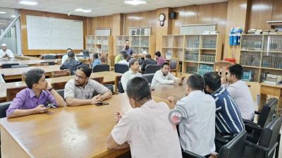 সচিবালয়ে কর্মবিরতিতে কর্মচারীরা