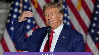 কানাডার সঙ্গে বাণিজ্য আলোচনা হঠাৎ স্থগিত করেছেন ট্রাম্প