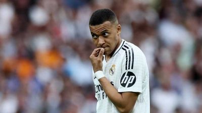 আলোচনার কেন্দ্রে এমবাপে