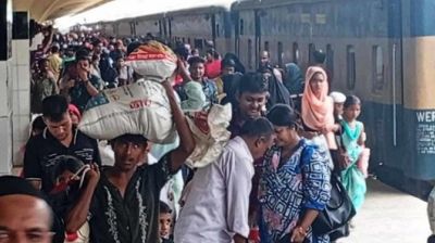 কমলাপুরে মাইকিং করেও মাস্ক পরানো যাচ্ছে না