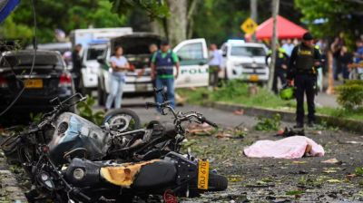 সিরিজ বোমা হামলায় কলম্বিয়া কেঁপে উঠলো