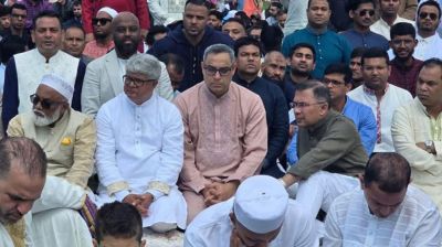 লন্ডনে ঈদ জামাতে তারেক রহমান