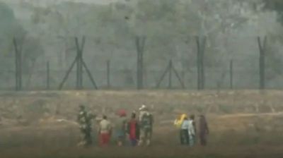 ঠাকুরগাঁও সীমান্তে পুশ ইন  শিশু- মহিলাসহ ২৩