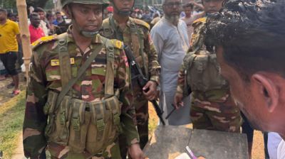 বগুড়ায় অতিরিক্ত ইজারা আদায় বন্ধ করলো সেনাবাহিনী