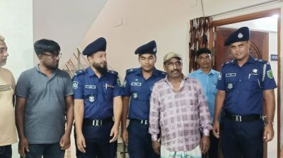 বগুড়ায় বাবা-ছেলে নিহতের ঘটনায় চালক গ্রেপ্তার,বাস জব্দ