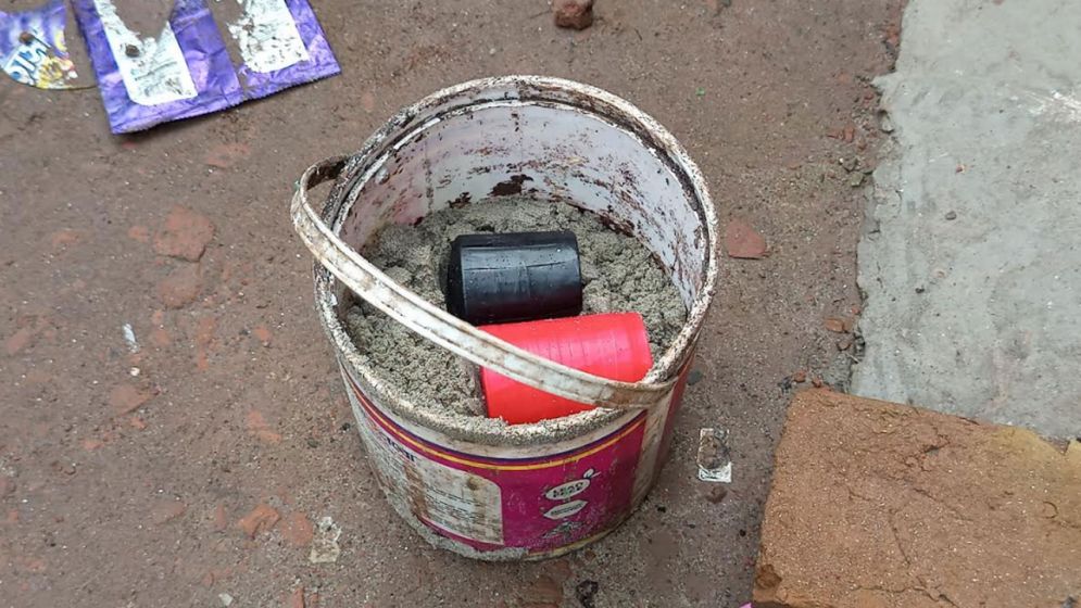 মেহেরপুরে বিএনপি অফিসের সামনে বোমাসদৃশ বস্তু ও চিরকুট উদ্ধার