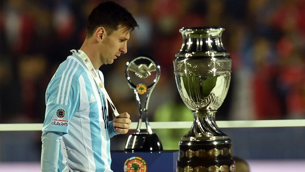 আর্জেন্টিনার সাথে মেসির নয় ফাইনাল