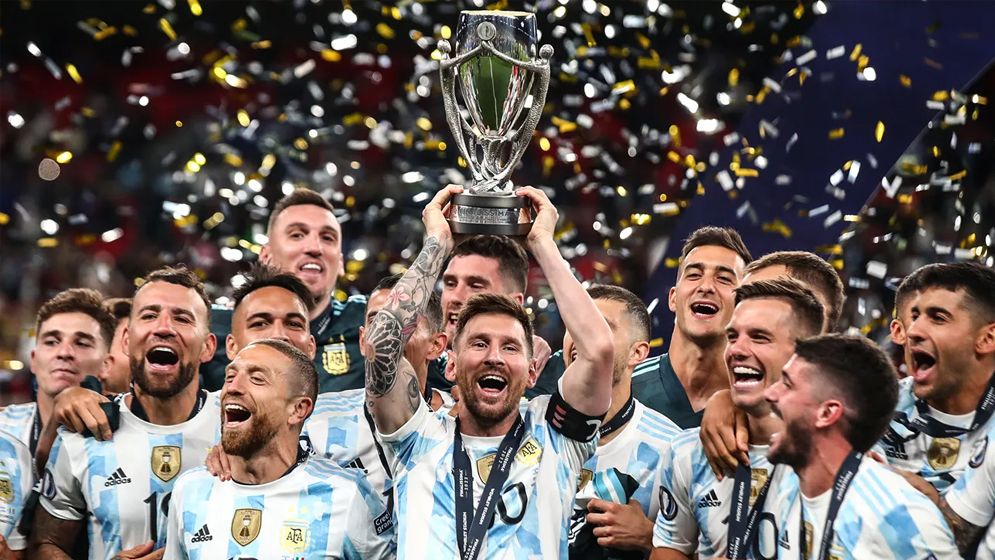 আর্জেন্টিনার সাথে মেসির নয় ফাইনাল