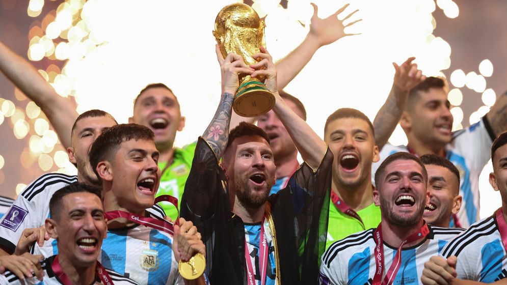 আর্জেন্টিনার সাথে মেসির নয় ফাইনাল