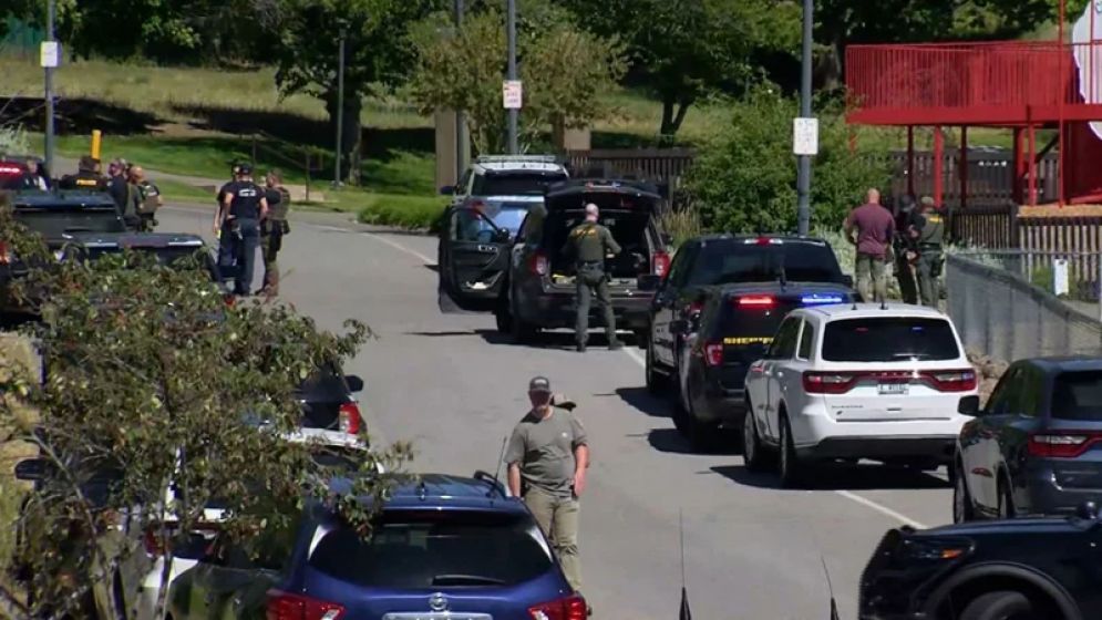 যুক্তরাষ্ট্রে আগুন নেভানোর সময় দুই দমকলকর্মীকে গুলি করে হত্যা