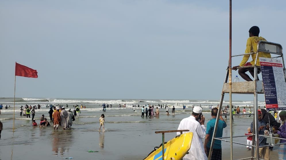 কাংখিত পর্যটক নিয়ে শংকা থাকলেও প্রস্তুত কক্সবাজার