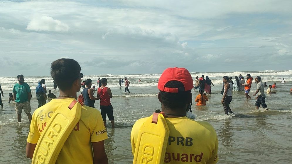 কাংখিত পর্যটক নিয়ে শংকা থাকলেও প্রস্তুত কক্সবাজার