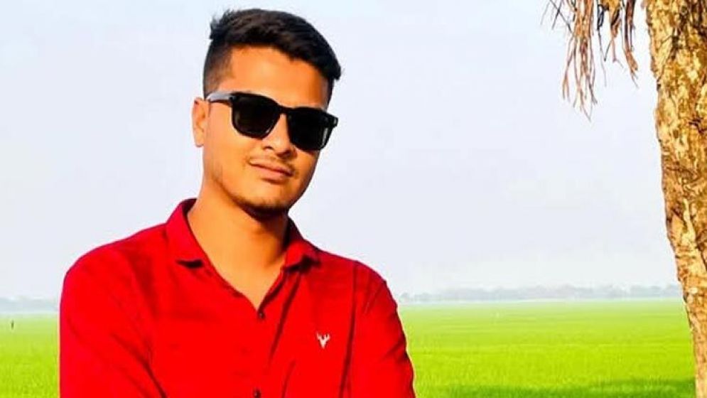 কিশোরীর ফাঁদে ফেলে ছিনতাই করেন ছাত্রলীগ নেতা