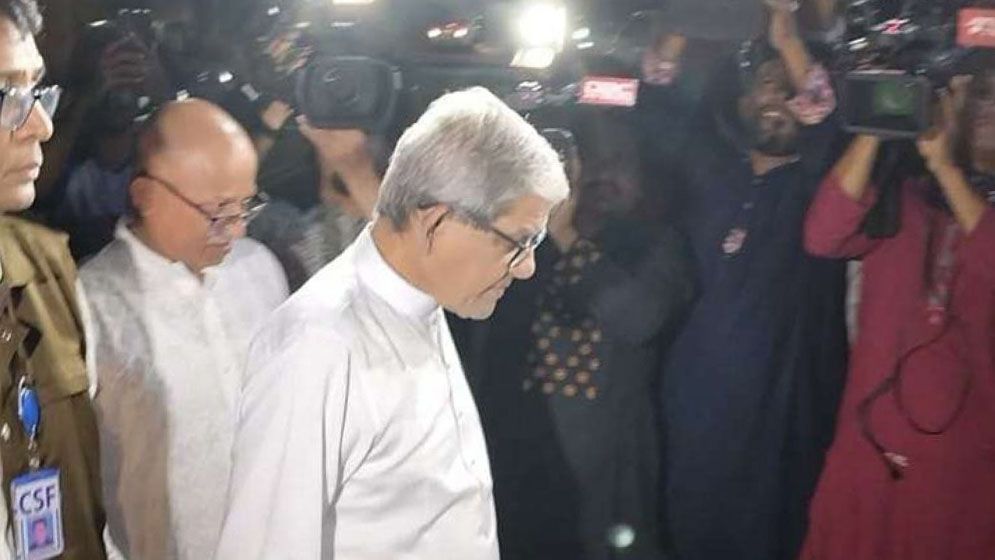 খালেদা জিয়ার সঙ্গে ঈদ শুভেচ্ছায় বিএনপির স্থায়ী কমিটির সদস্যরা