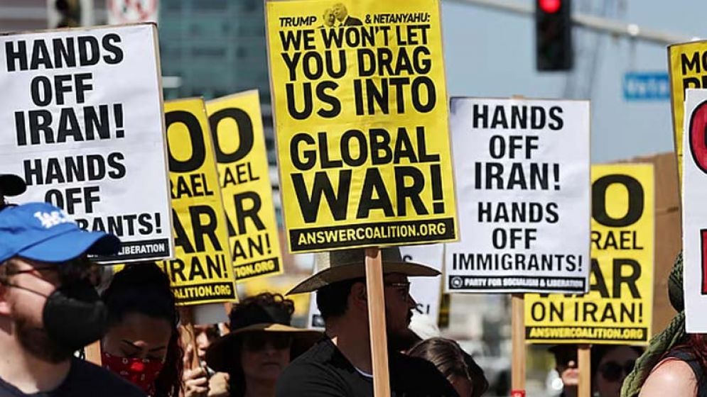 ইরানে হামলার প্রতিবাদে যুক্তরাষ্ট্রের শহরে শহরে বিক্ষোভ