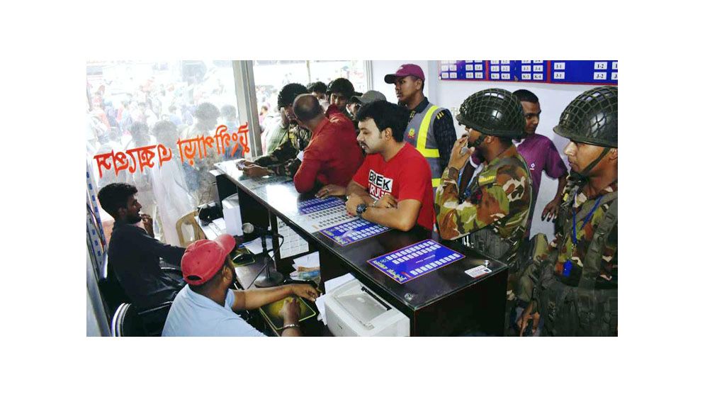 টার্মিনালে সেনা টহল,অভিযোগ পেলেই ব্যবস্থা