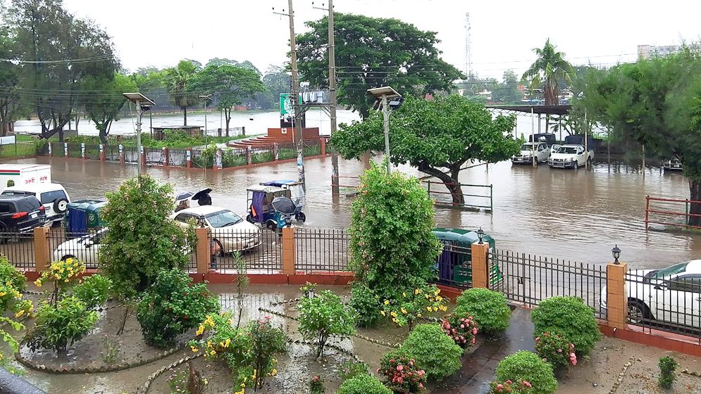 নোয়াখালীতে ভারী বর্ষণে জলাবদ্ধতা, খোলা হয়েছে আশ্রয়কেন্দ্র
