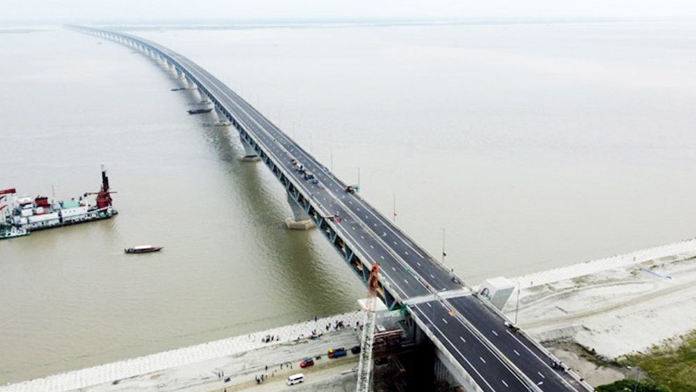 পদ্মা সেতু নির্মাণে মোবাইল সারচার্জ বন্ধের দাবিতে রিট