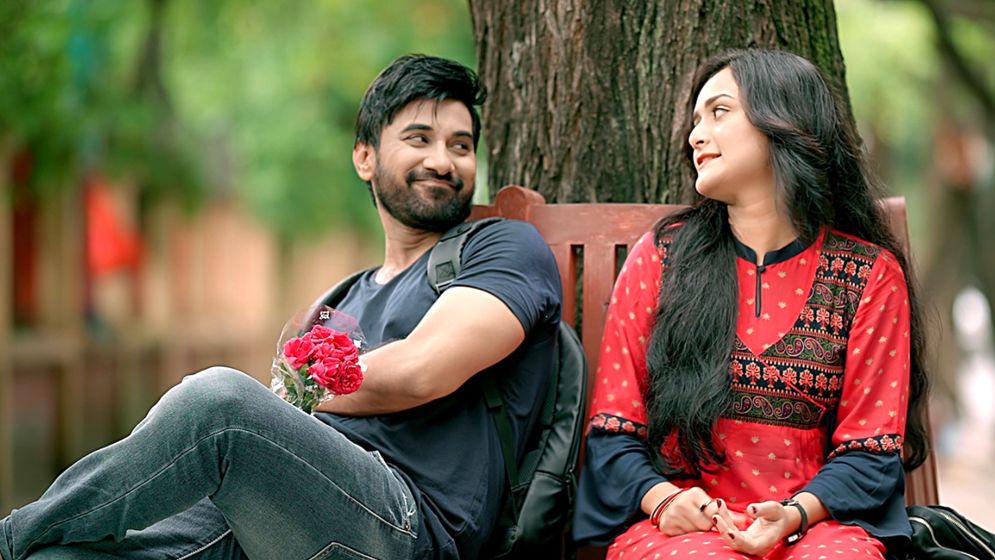 সজল ও নাদিয়ার ‘বর্ষা বিহনে’